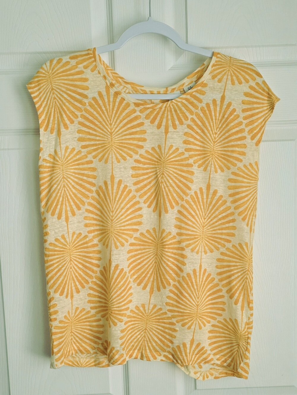Joie 100% Linen Yellow Botanical Fan Leaf Cap Sleeve Button Back Top Medium